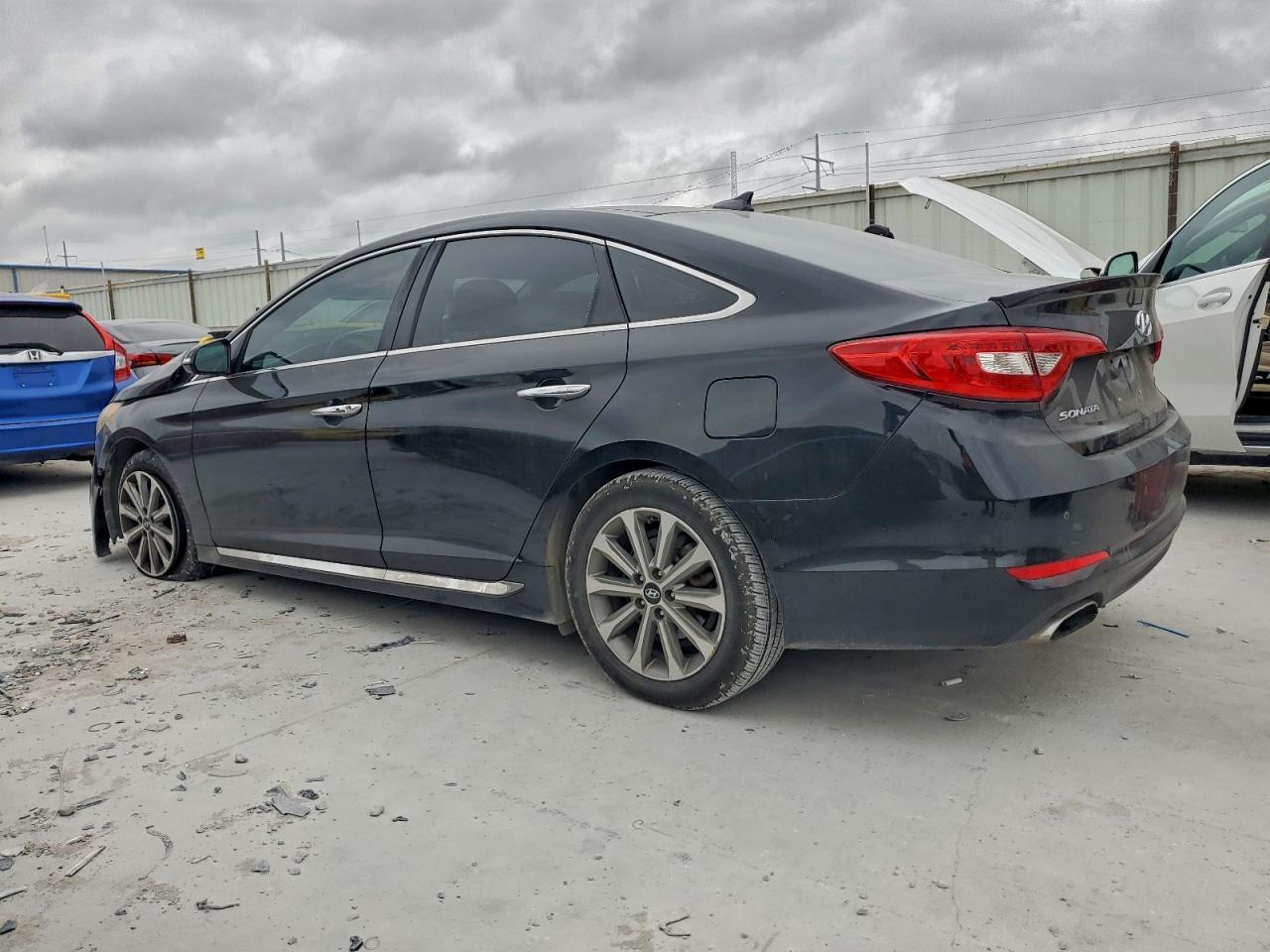 2016 HYUNDAI SONATA