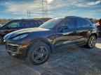 2016 PORSCHE Macan