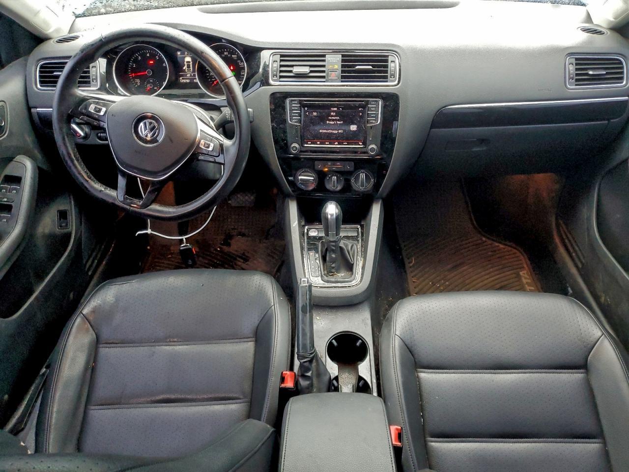 2016 VOLKSWAGEN JETTA