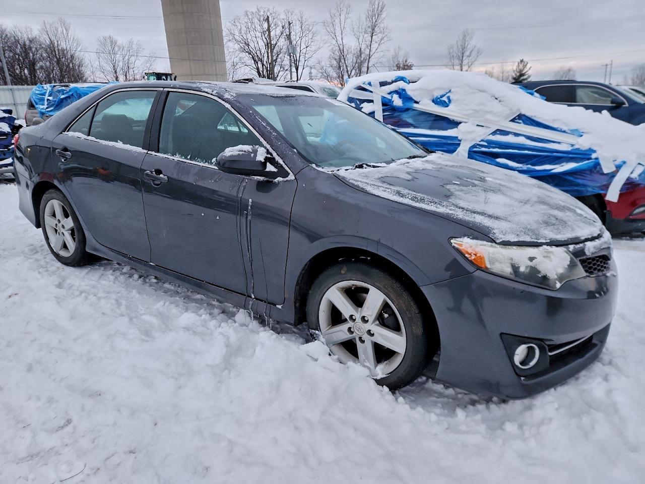 2012 TOYOTA CAMRY