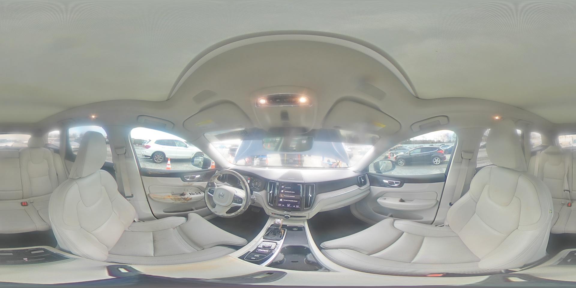 2021 VOLVO XC60