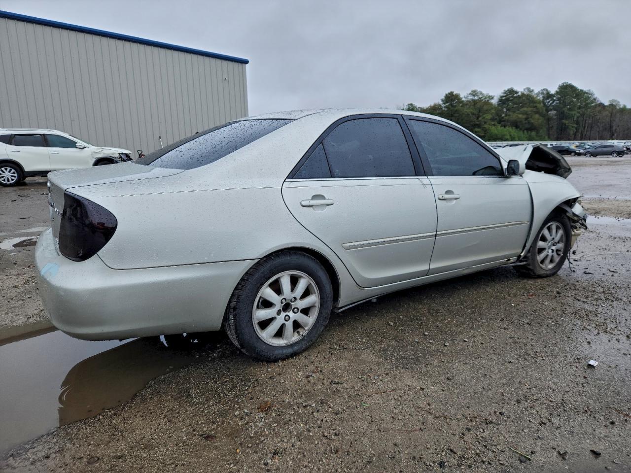 2004 TOYOTA CAMRY