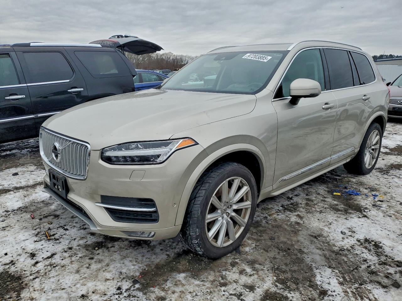 2016 VOLVO XC90