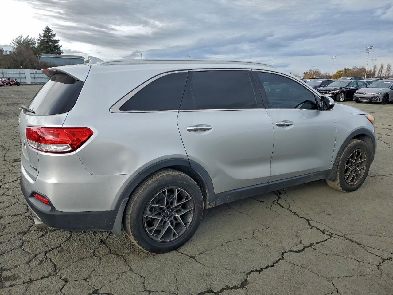 2017 KIA SORENTO