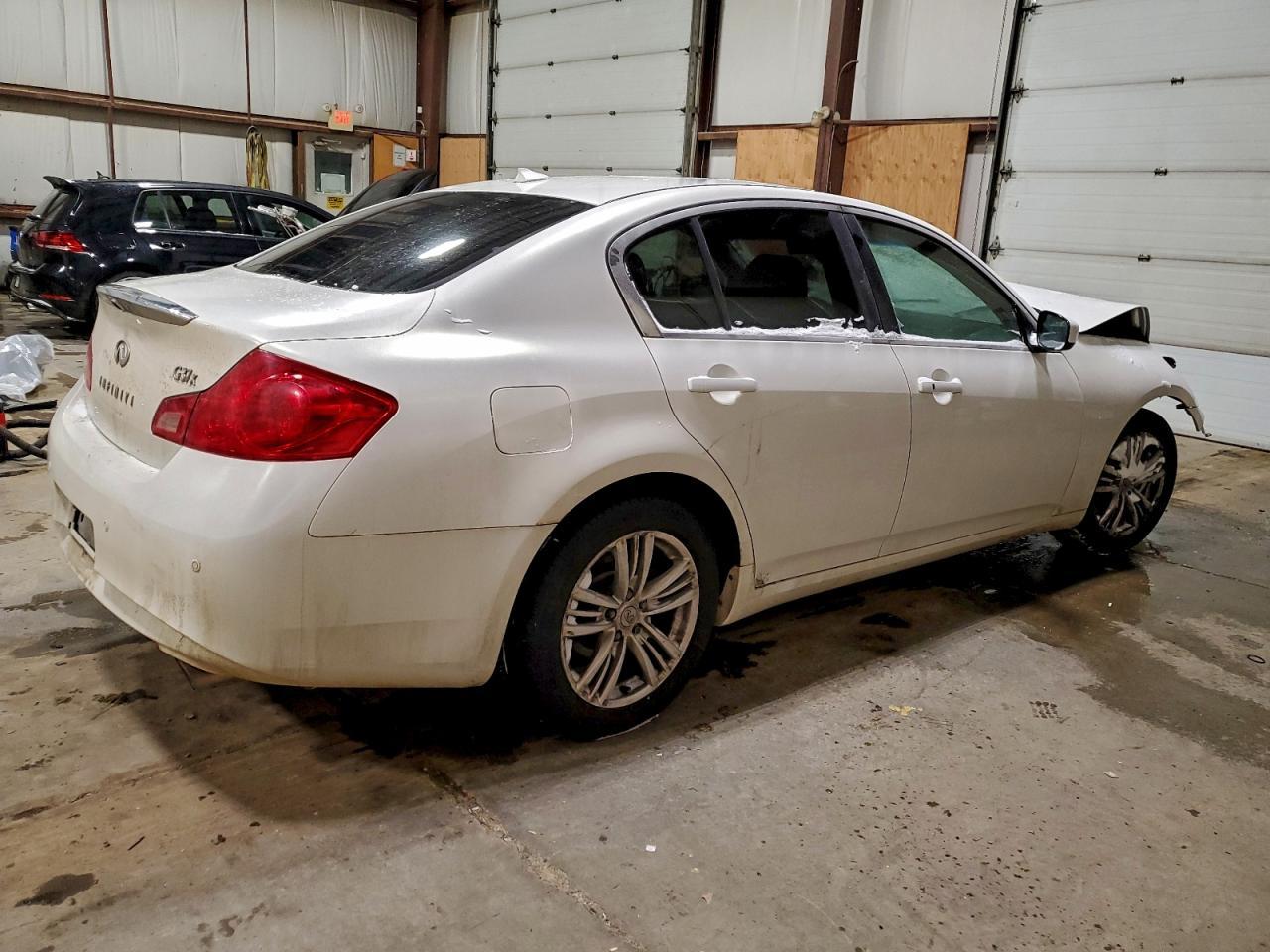 2012 INFINITI G37