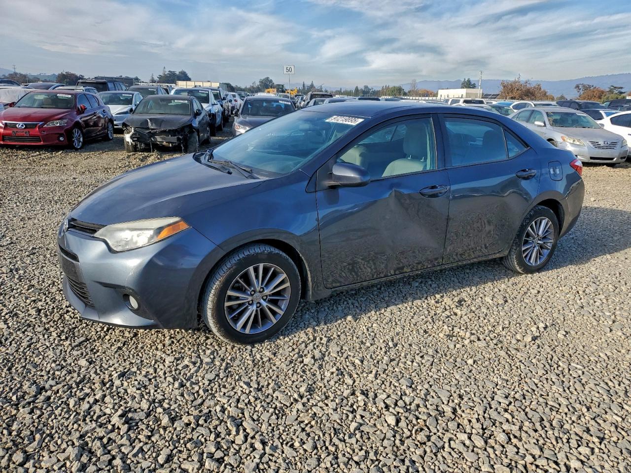 2015 TOYOTA COROLLA