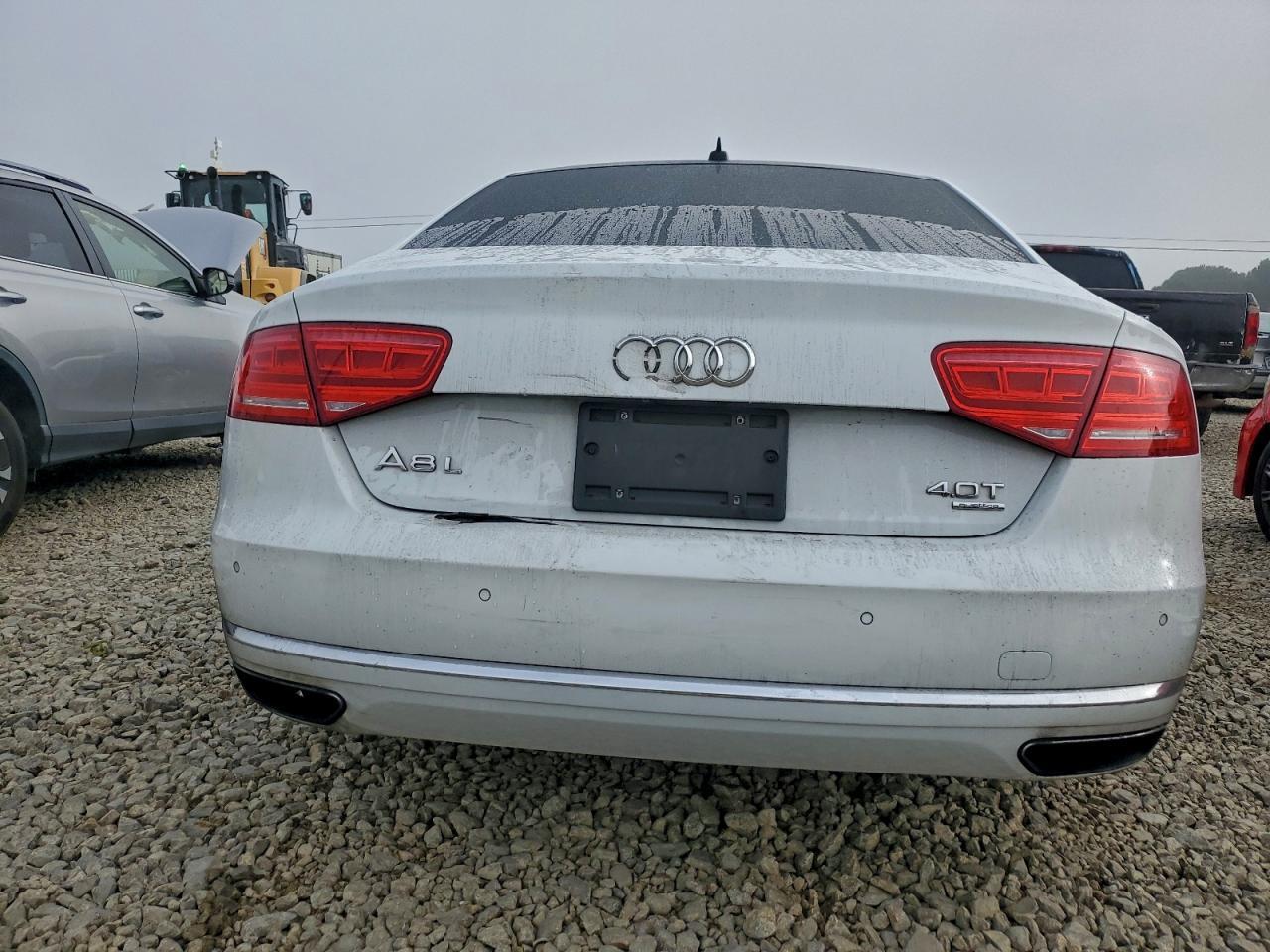 2014 AUDI A8