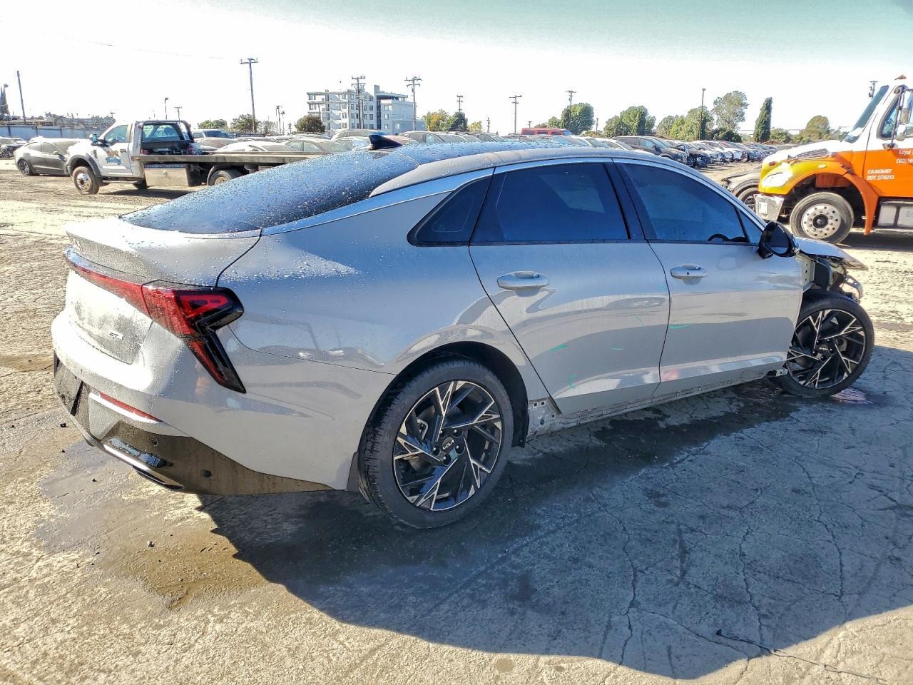 2025 KIA K5