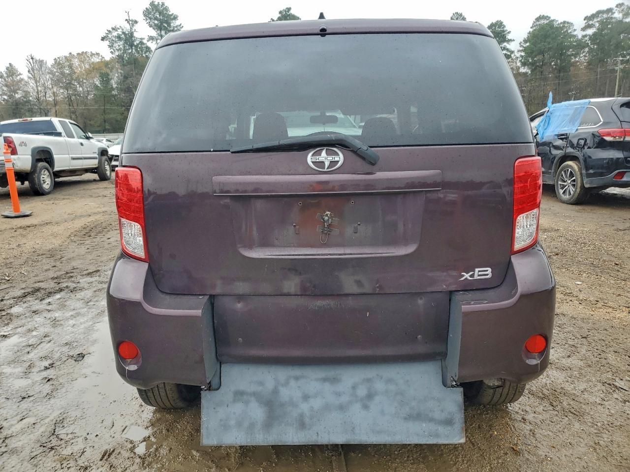 2012 TOYOTA SCION