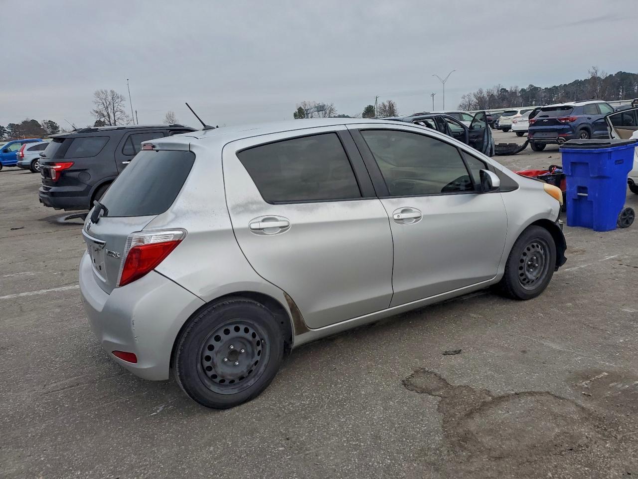 2012 TOYOTA YARIS