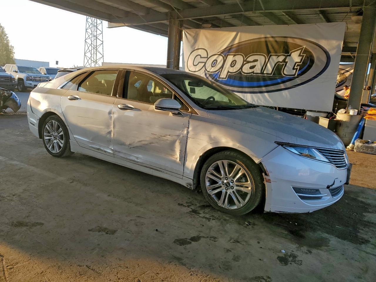 2016 LINCOLN MKZ