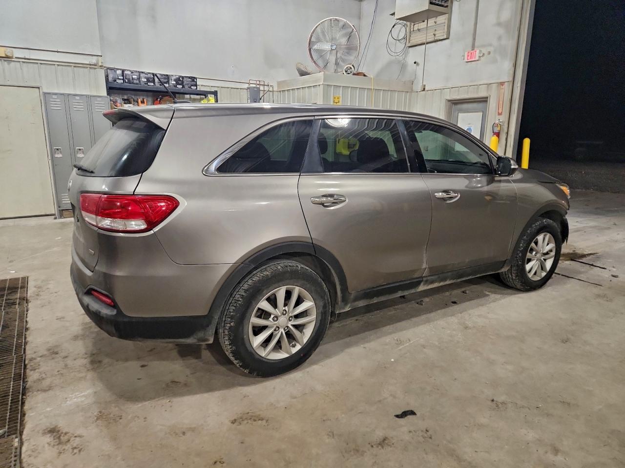 2016 KIA SORENTO
