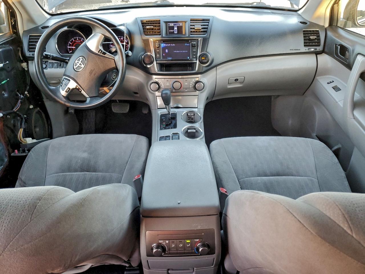 2013 TOYOTA HIGHLANDER