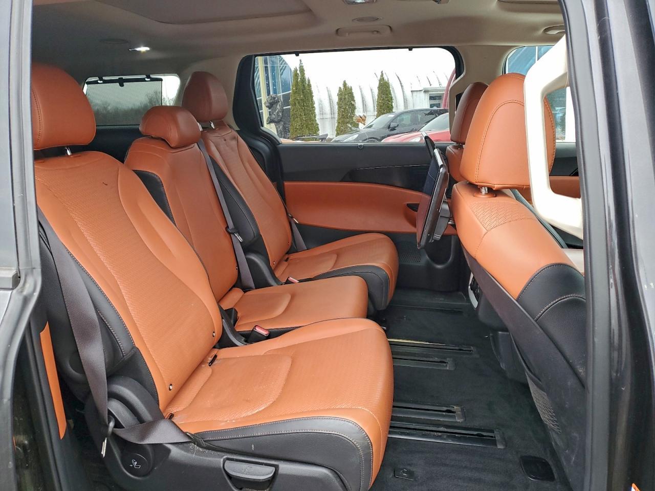 2023 KIA Carnival