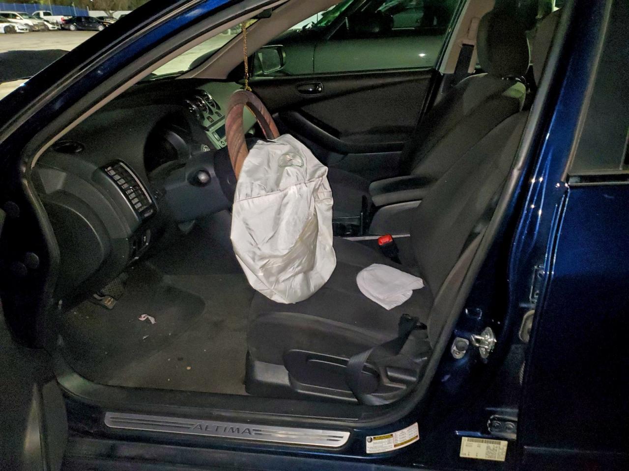 2012 NISSAN ALTIMA