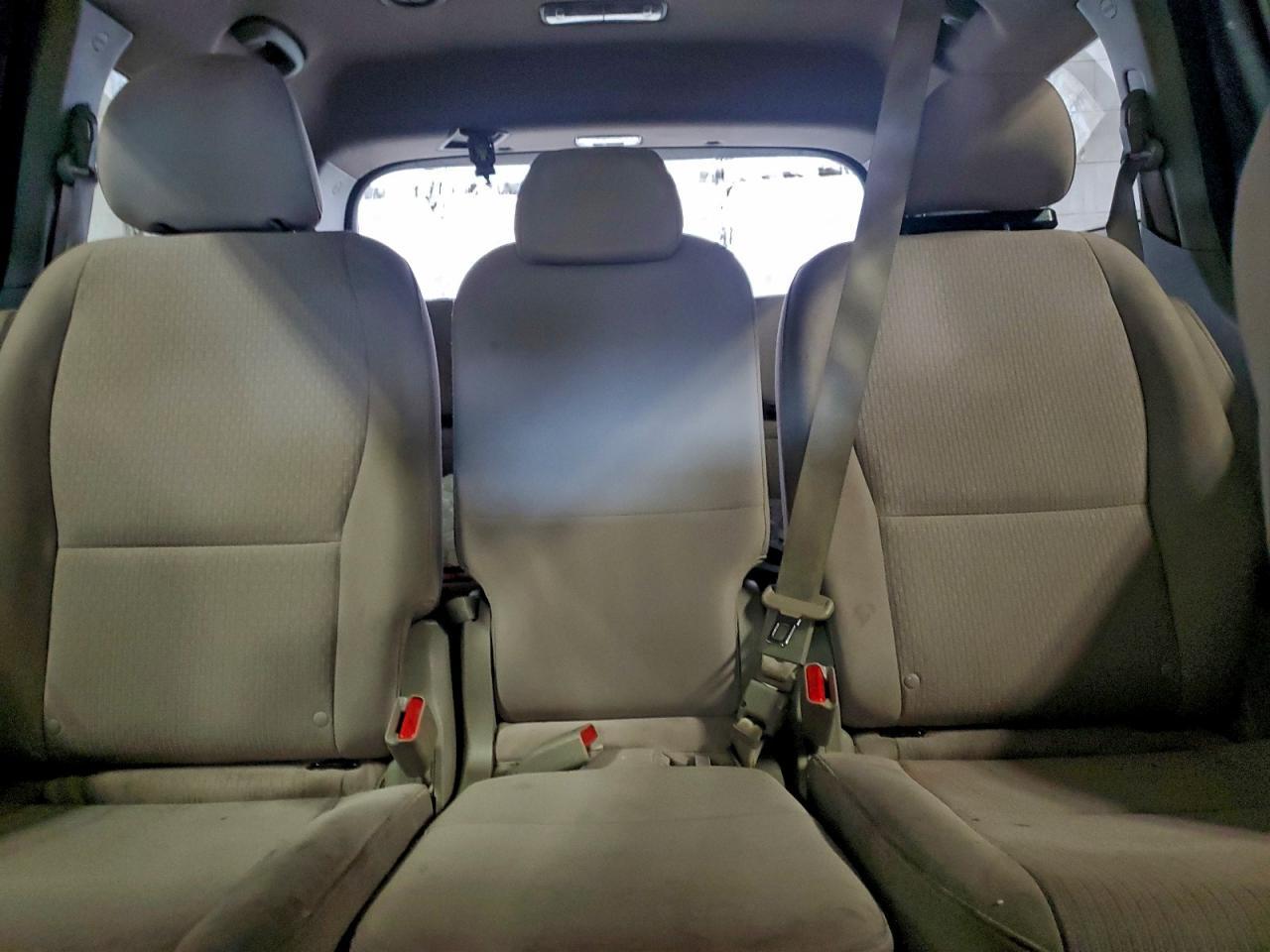2016 KIA SEDONA