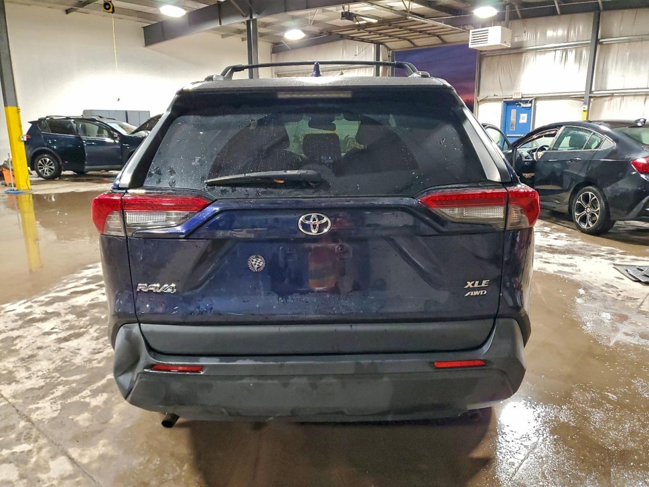 2019 TOYOTA RAV4