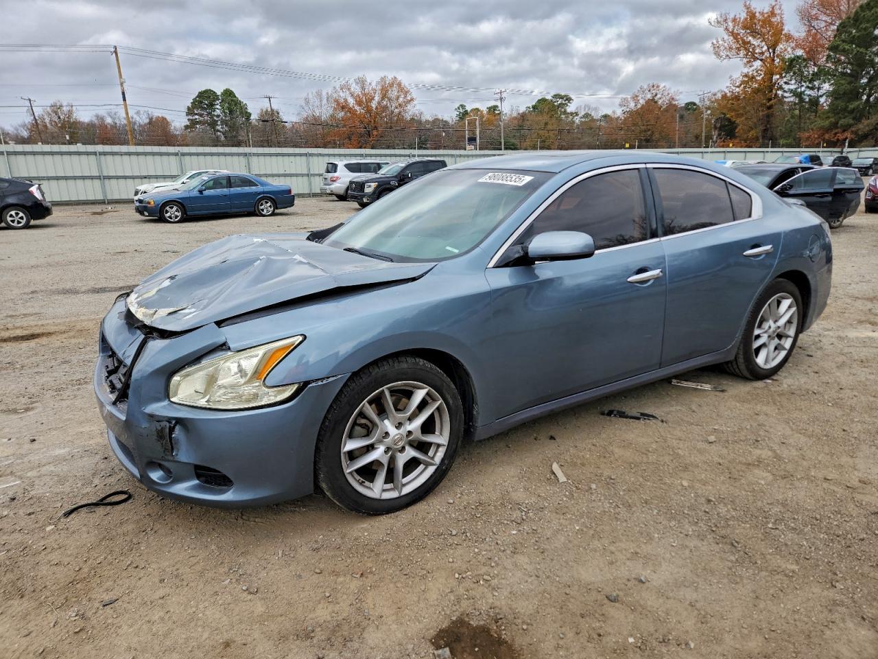2012 NISSAN Maxima