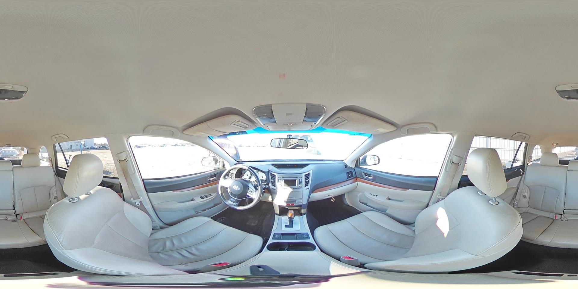 2013 SUBARU Outback