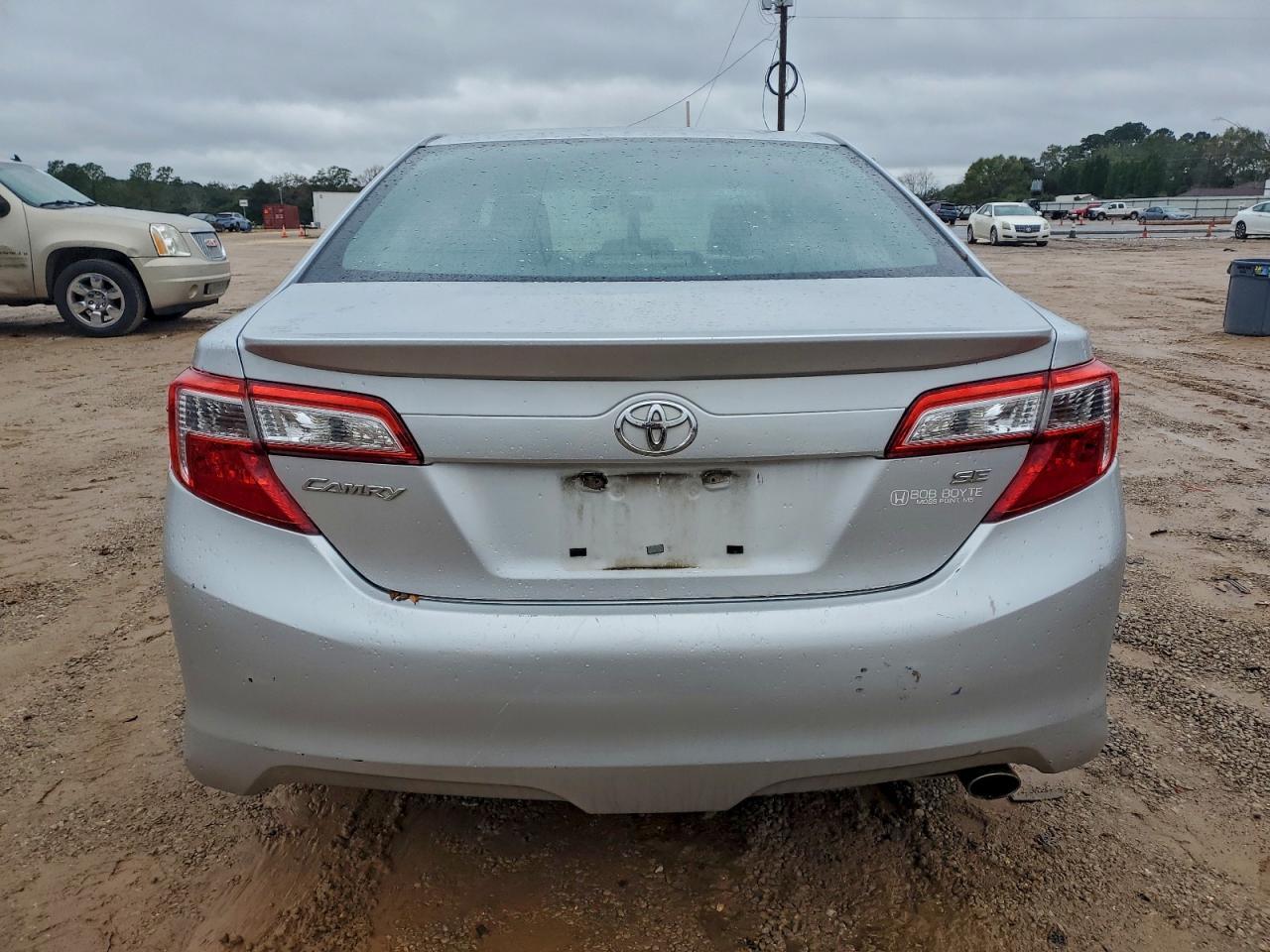 2014 TOYOTA CAMRY