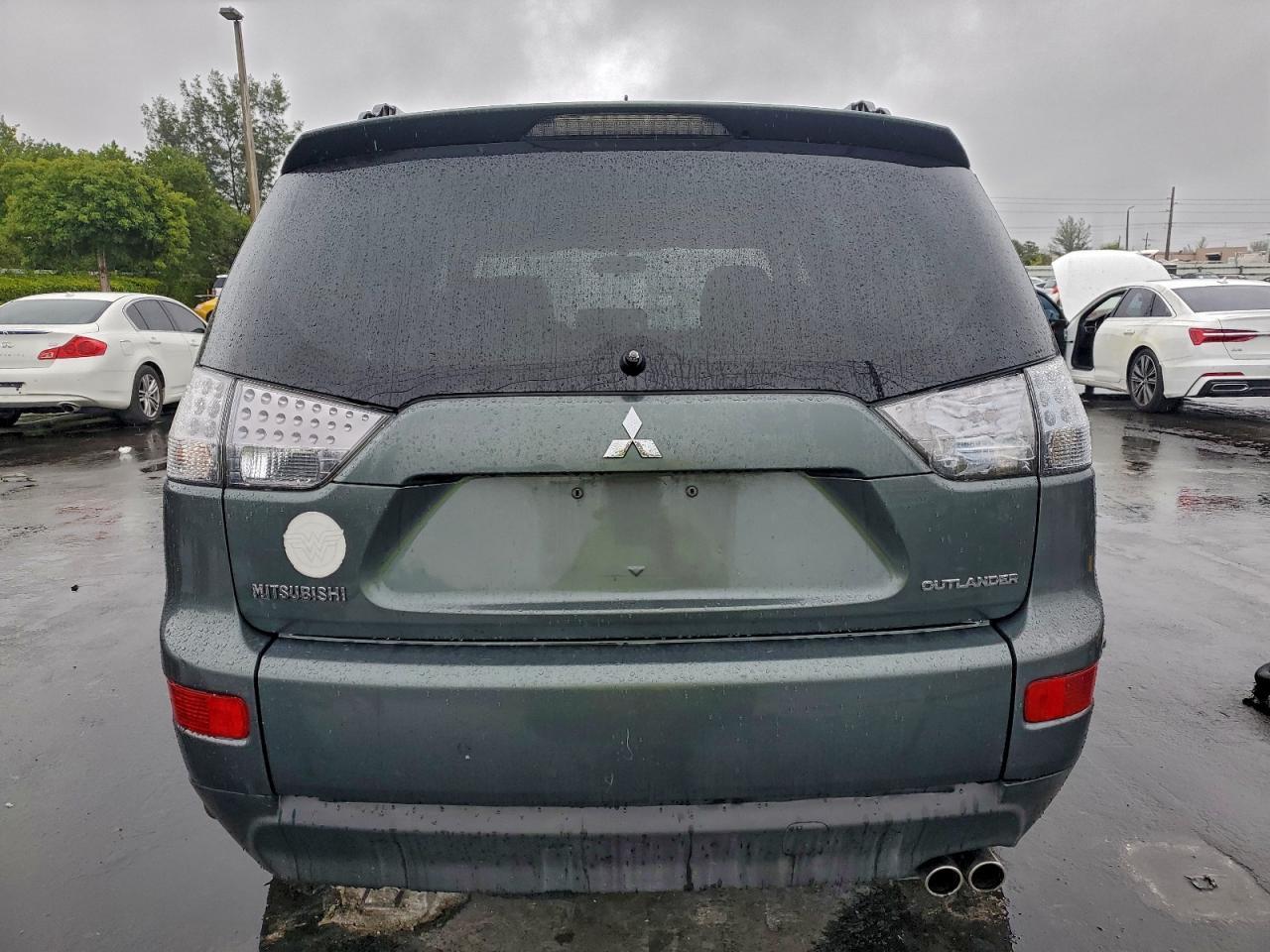 2008 MITSUBISHI outlander