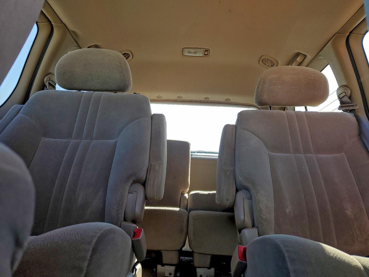 2002 TOYOTA SIENNA