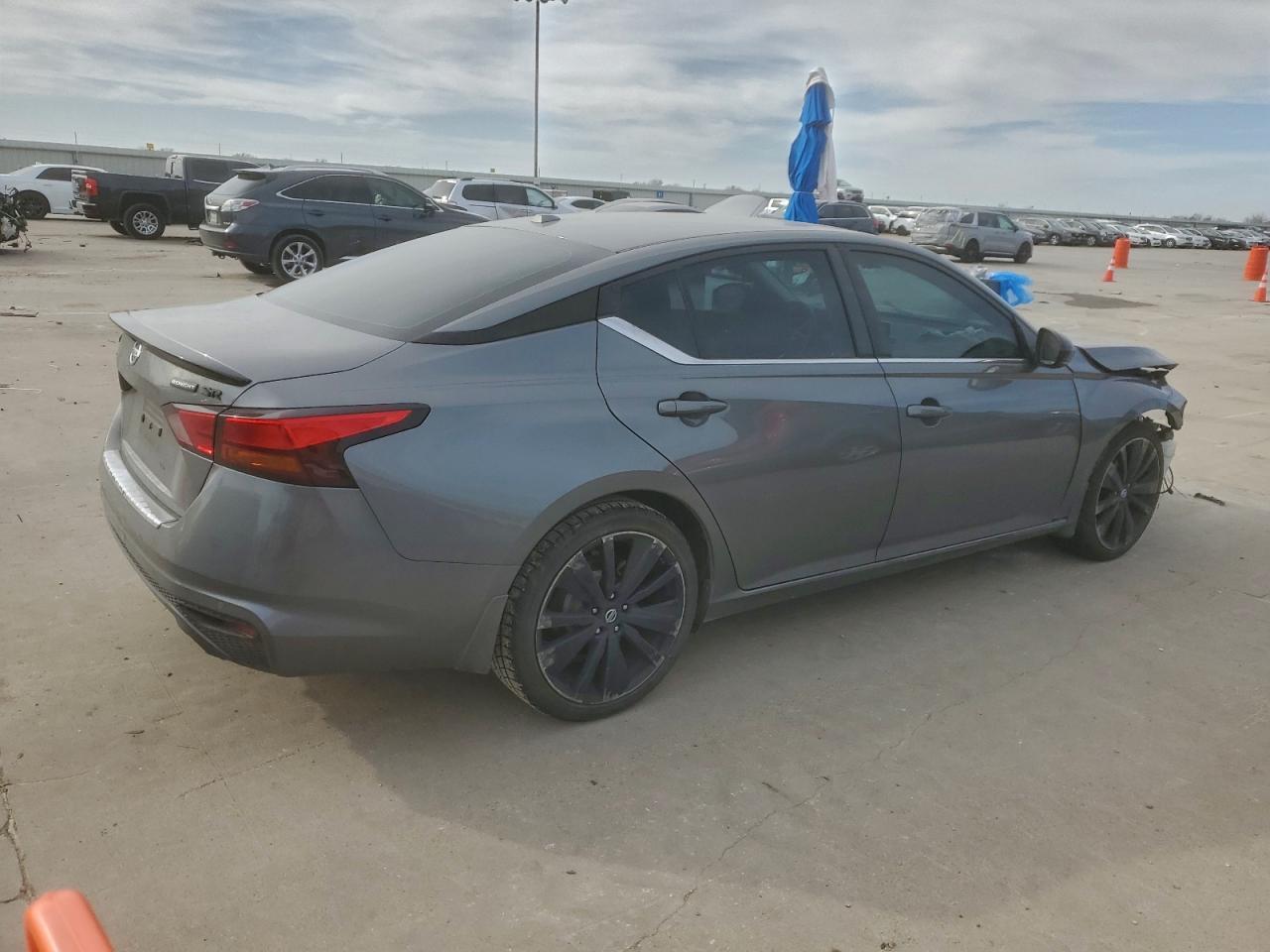 2022 NISSAN ALTIMA