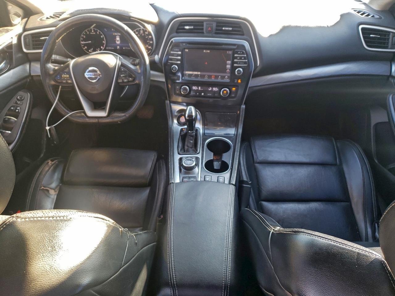 2016 NISSAN Maxima