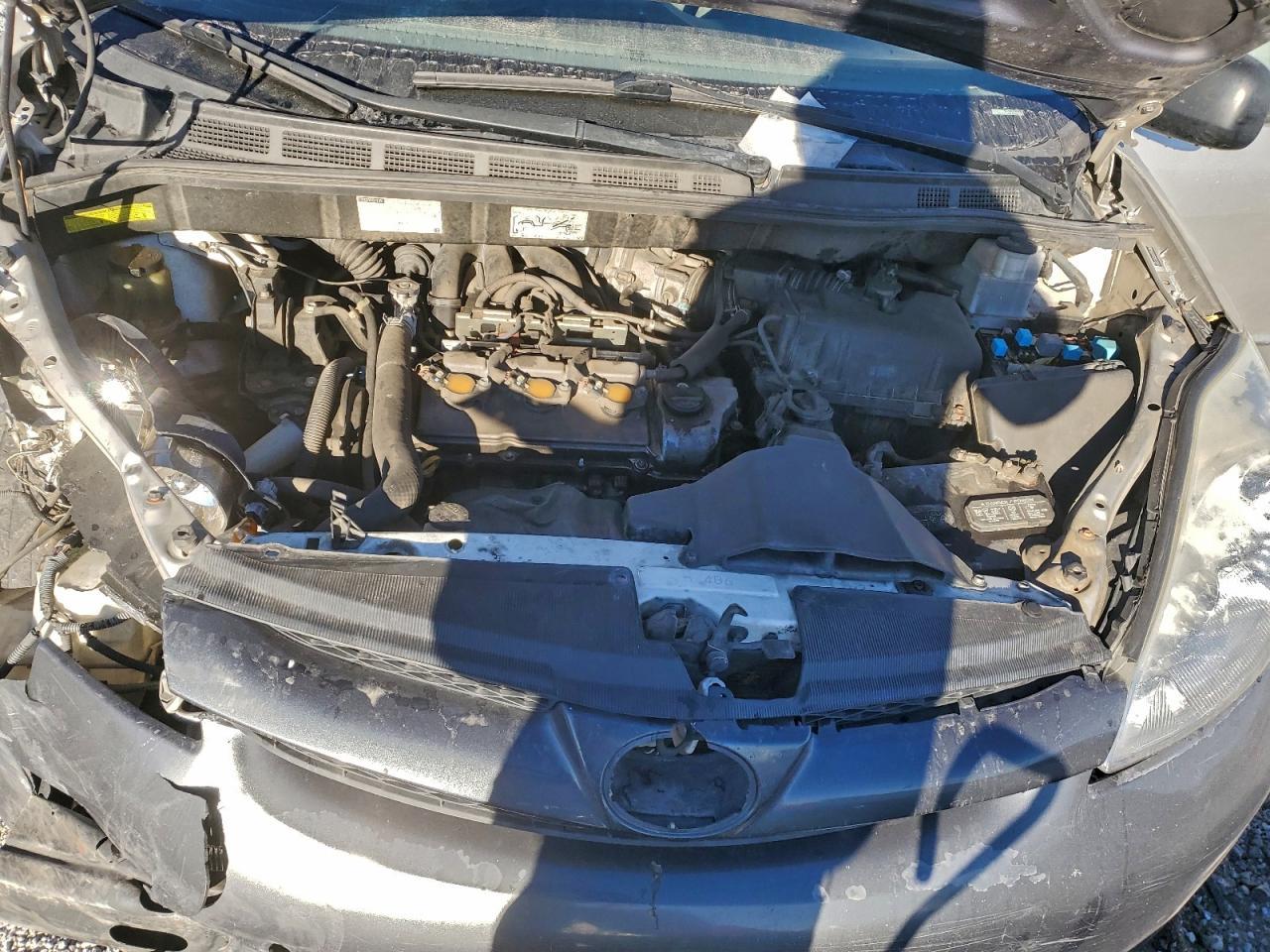 2005 TOYOTA SIENNA