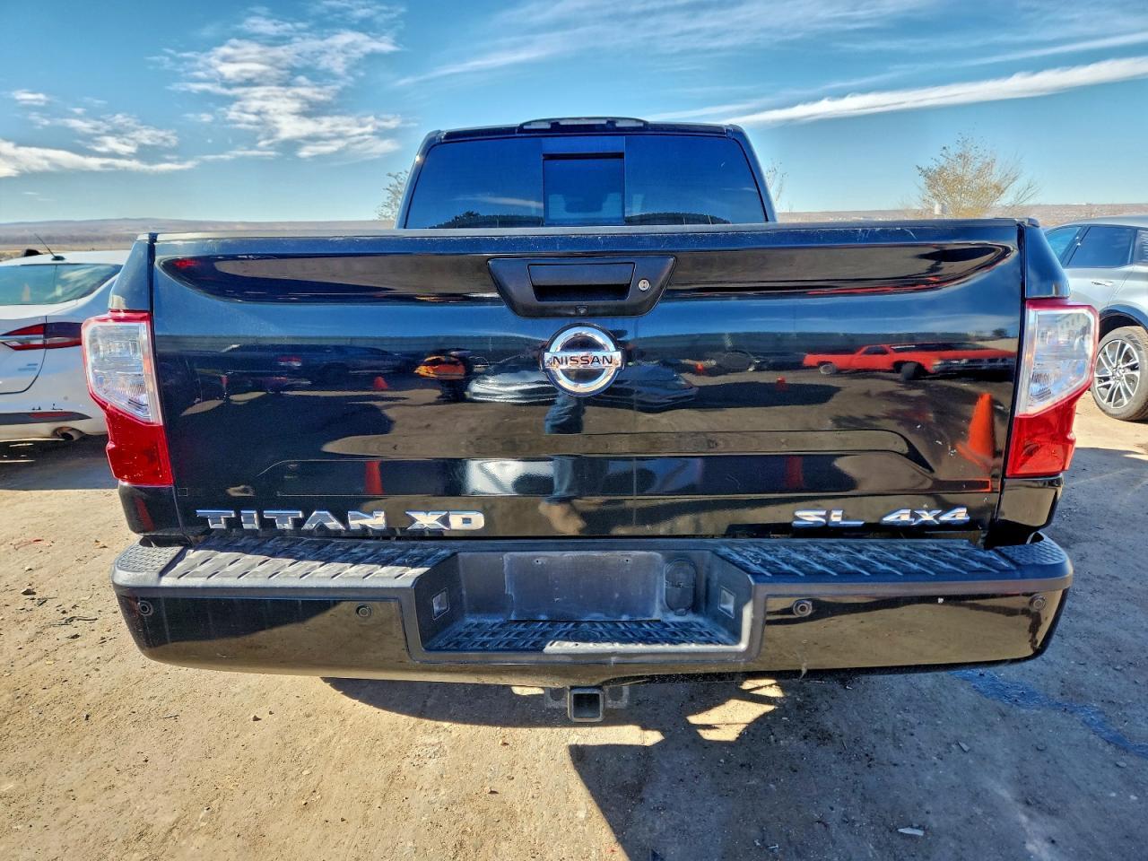 2016 NISSAN Titan