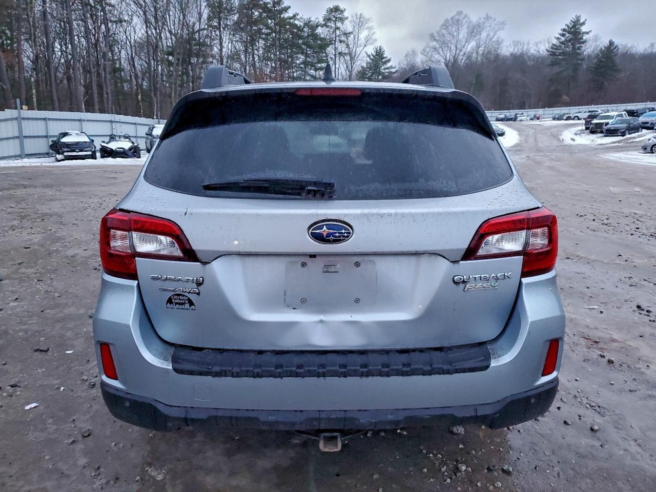 2017 SUBARU Outback
