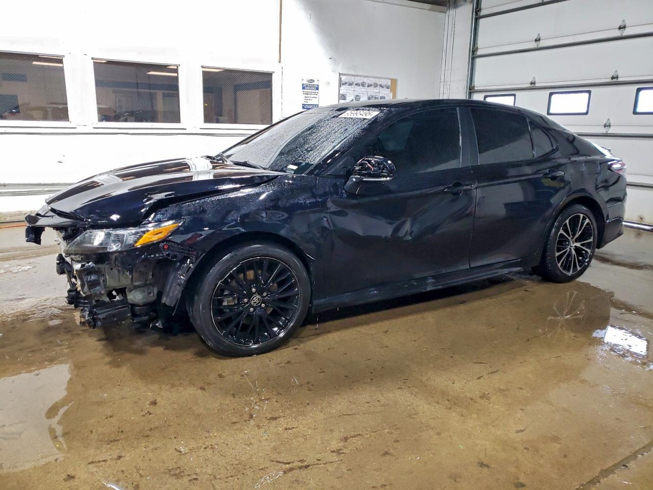 2022 TOYOTA CAMRY
