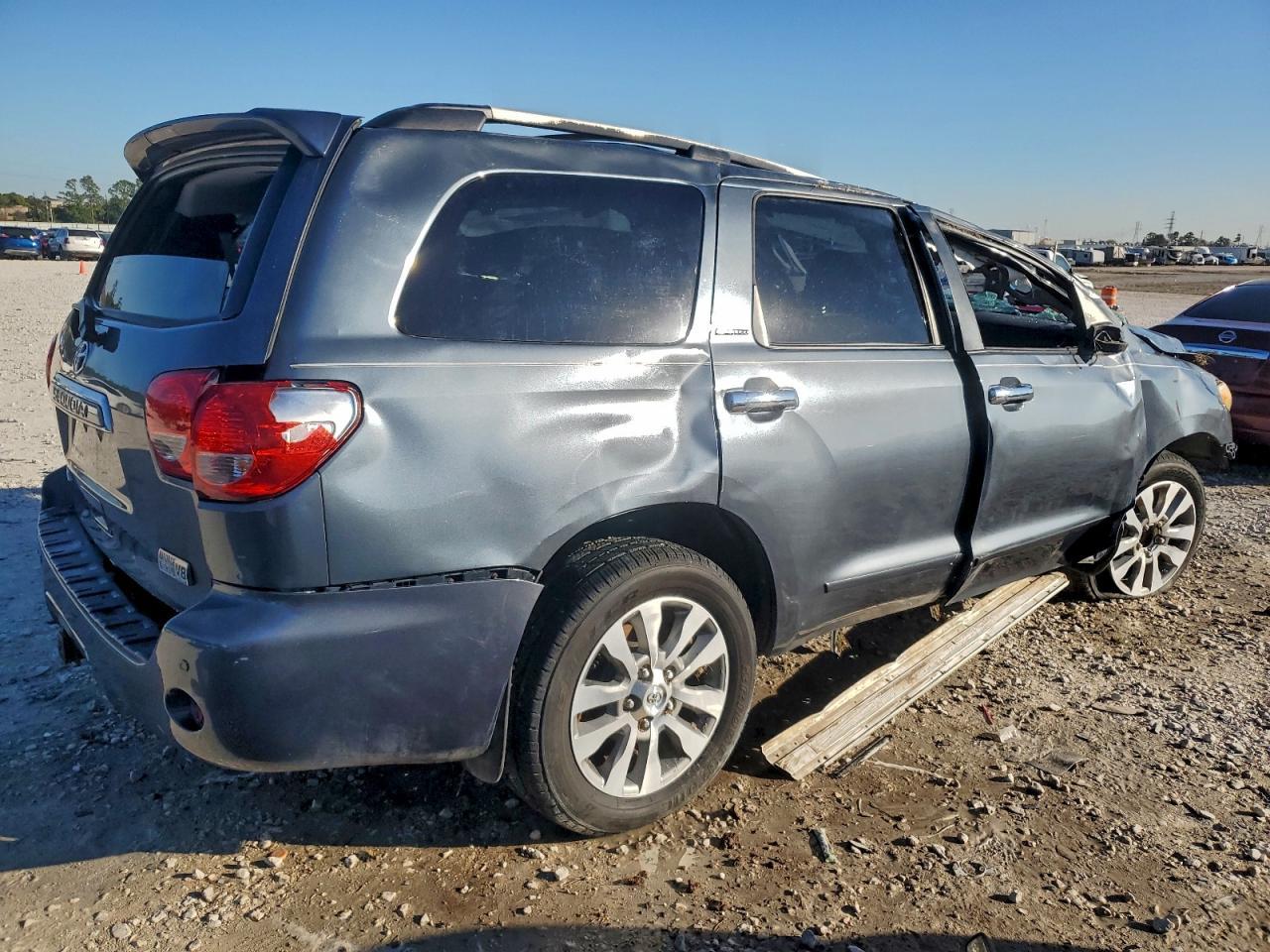 2008 TOYOTA Sequoia