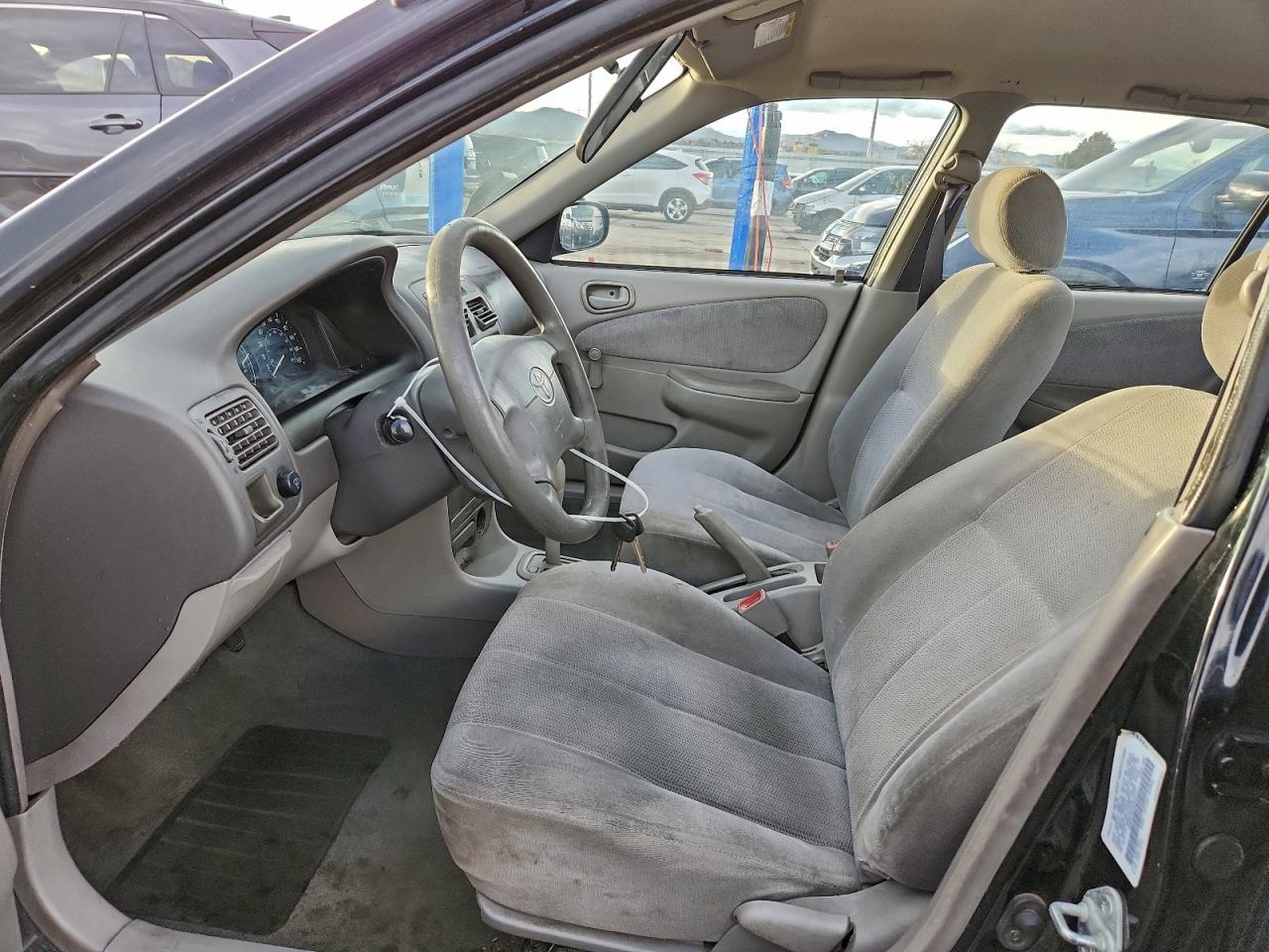 2002 TOYOTA COROLLA