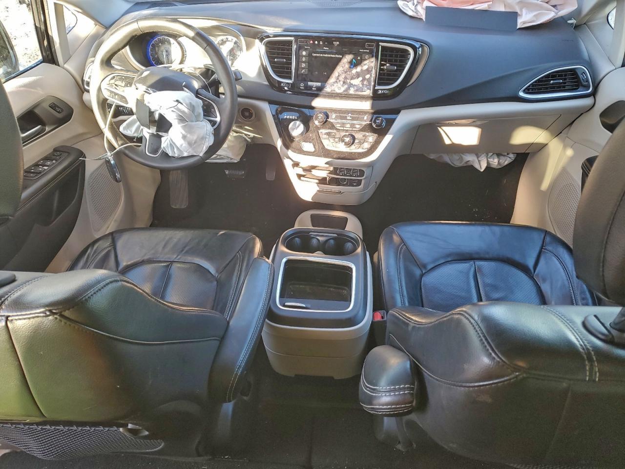 2022 CHRYSLER Pacifica
