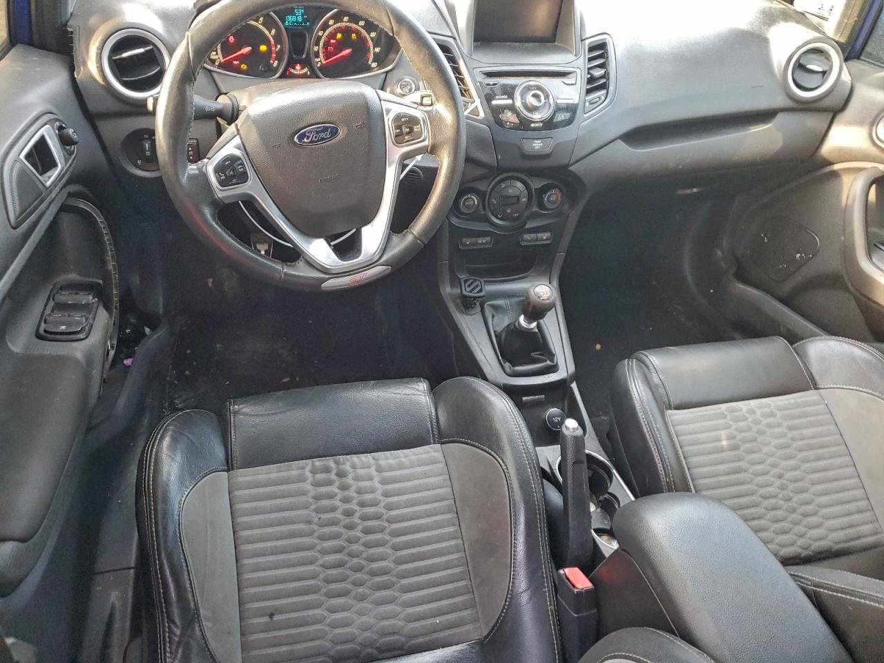 2014 FORD Fiesta