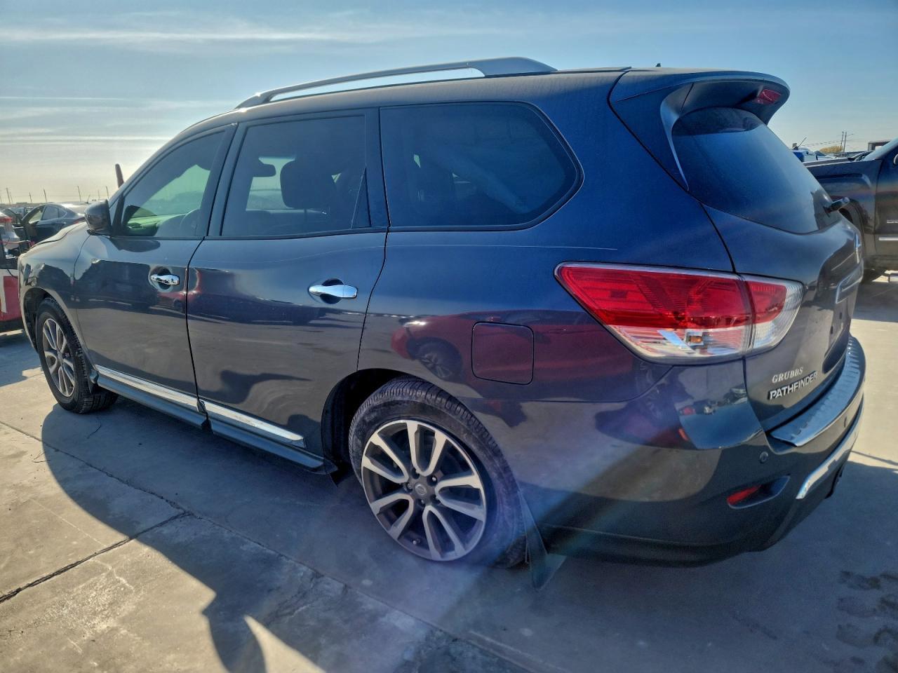 2014 NISSAN PATHFINDER