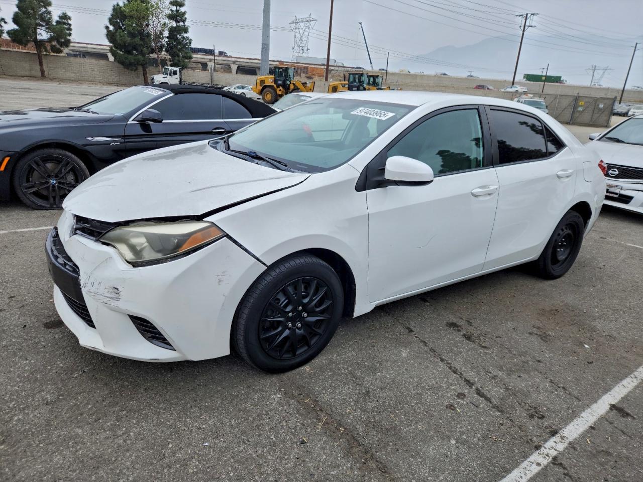 2015 TOYOTA COROLLA