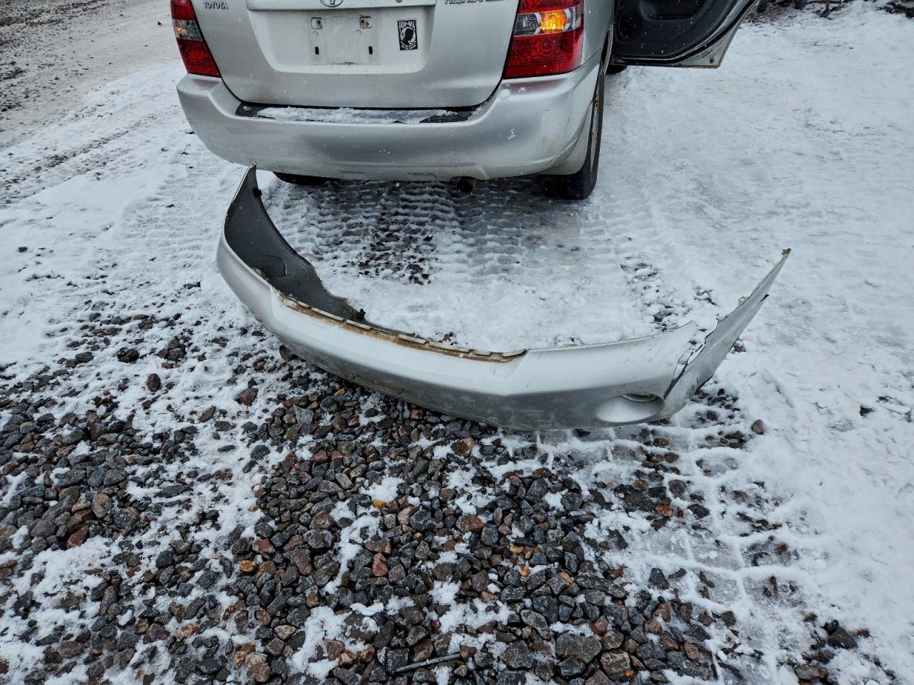 2005 TOYOTA HIGHLANDER