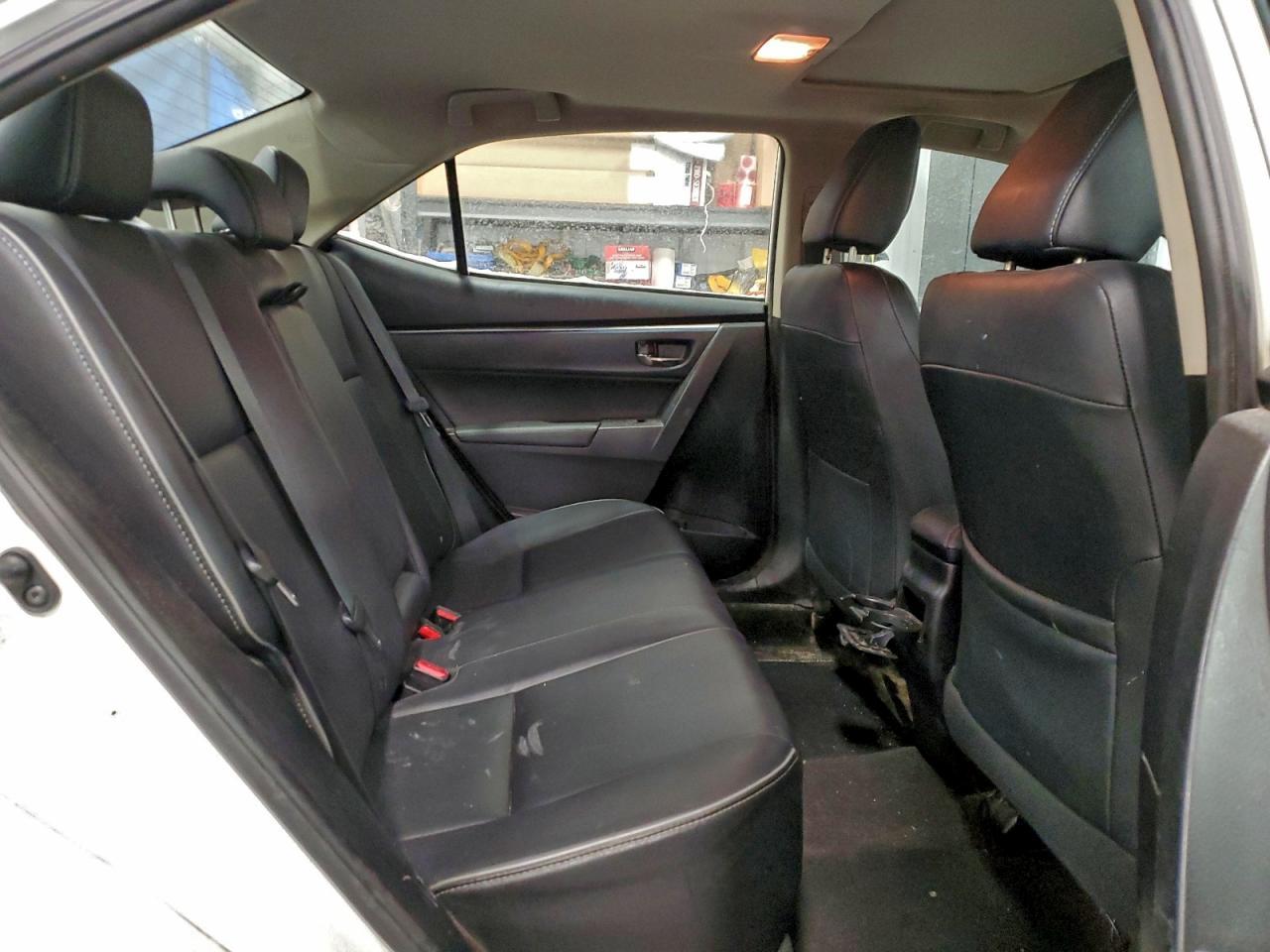 2015 TOYOTA COROLLA