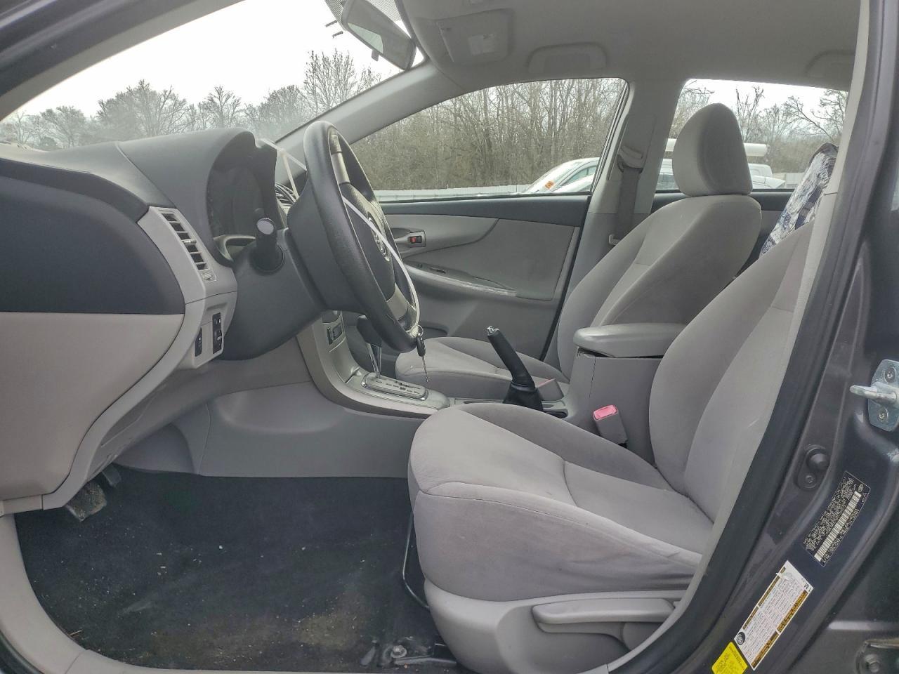 2011 TOYOTA COROLLA