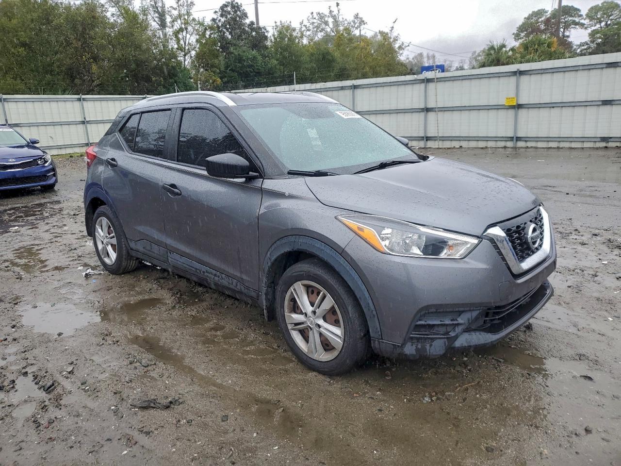 2018 NISSAN KICKS