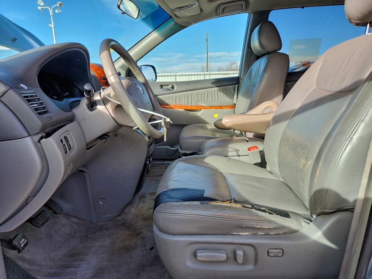 2007 TOYOTA SIENNA