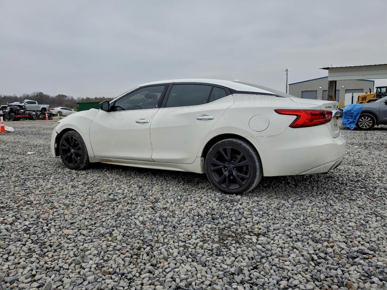 2016 NISSAN Maxima