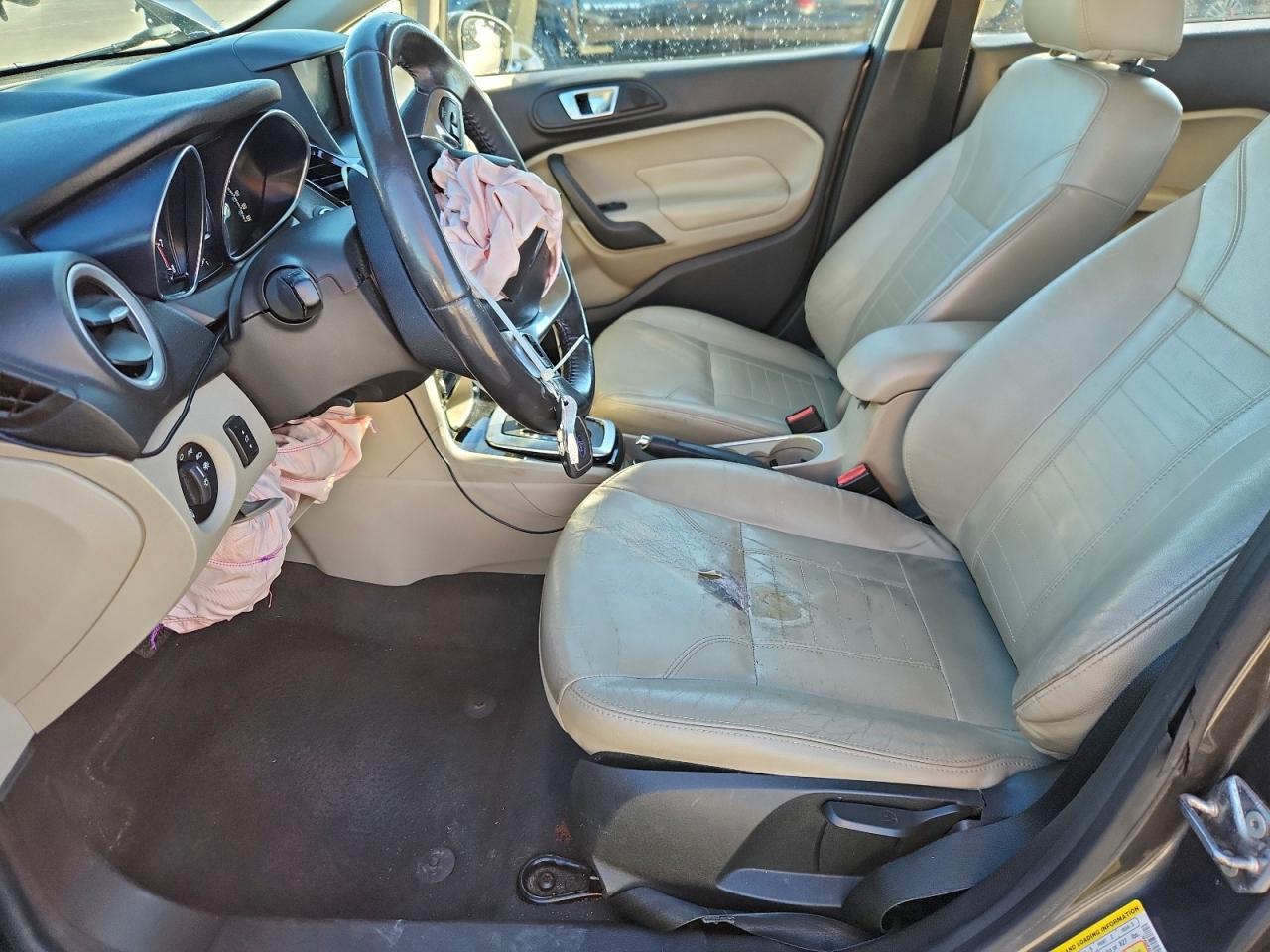2015 FORD Fiesta