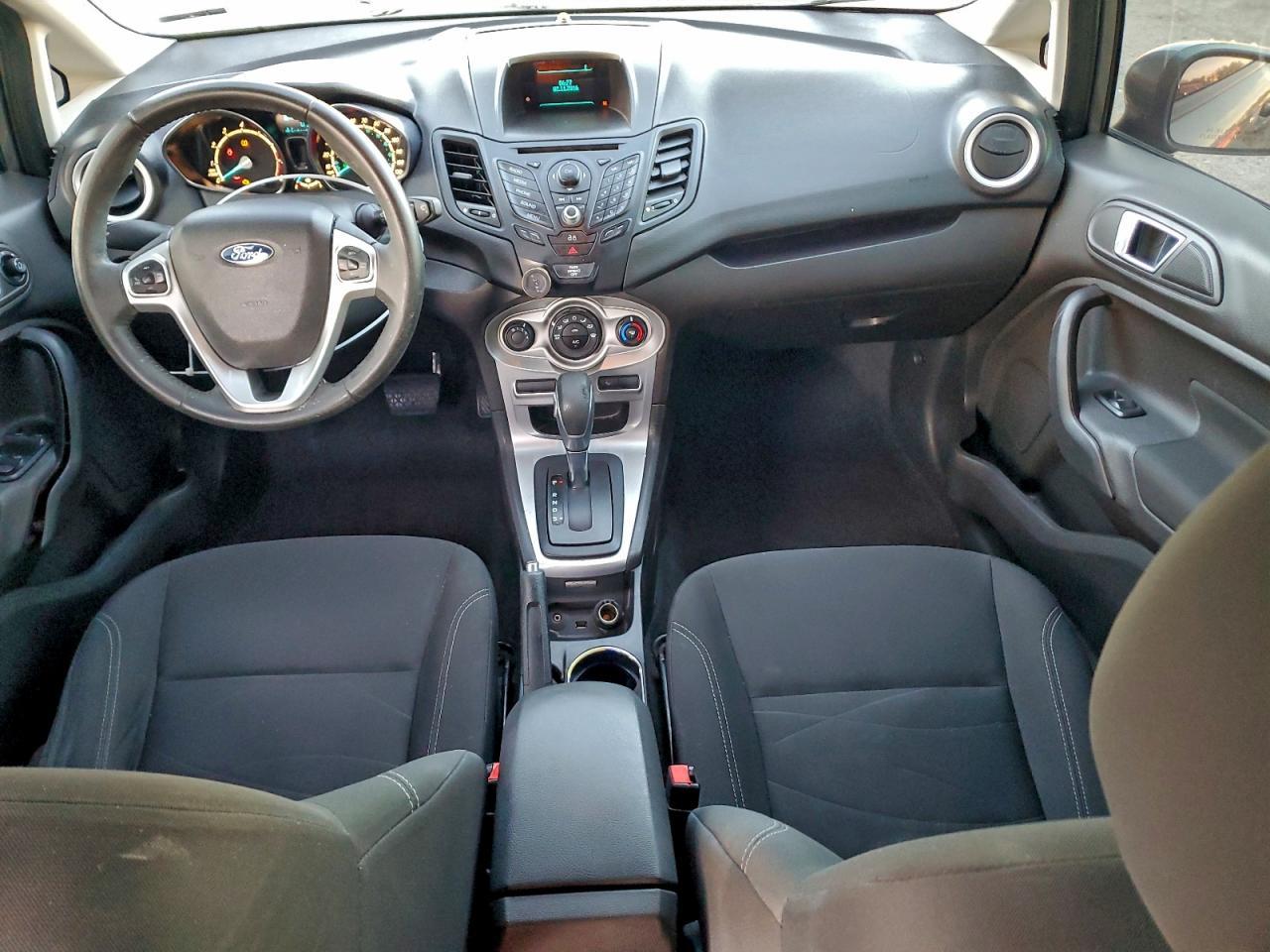 2014 FORD Fiesta
