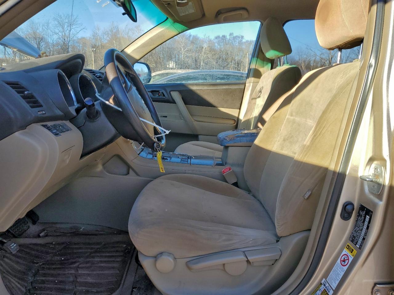 2010 TOYOTA HIGHLANDER