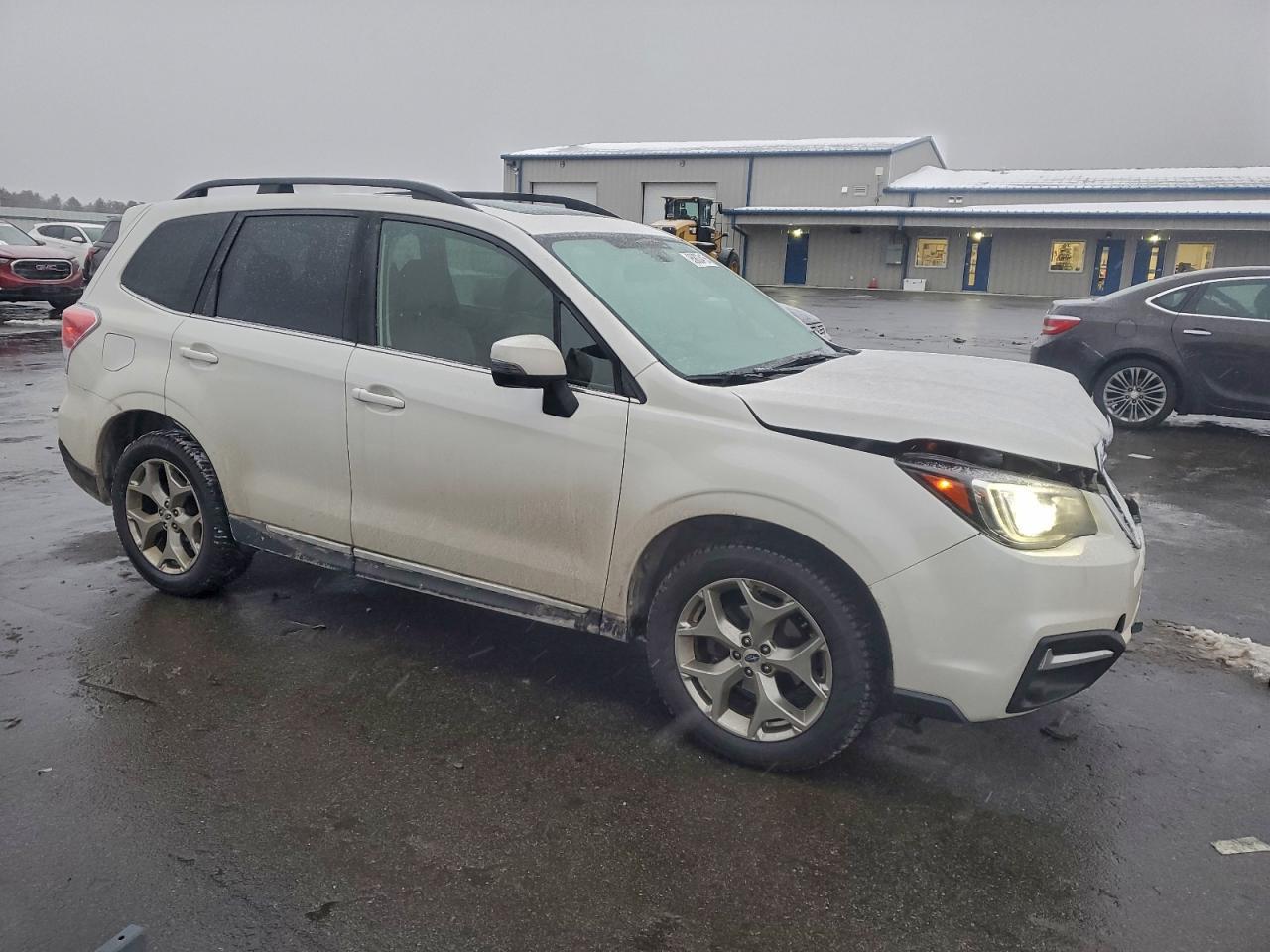 2018 SUBARU FORESTER