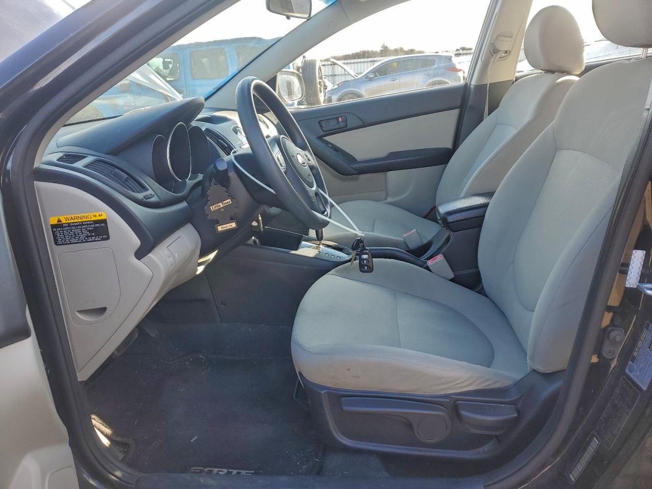 2010 KIA FORTE