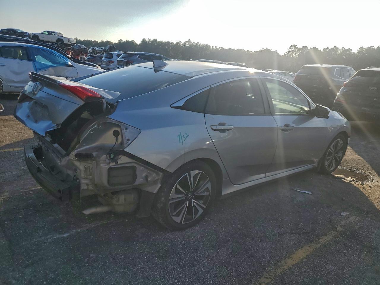 2018 HONDA CIVIC